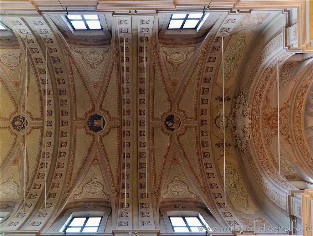 San Giovanni in Marignano (Rimini, Italy) - Vault of the nave of the Church of St. Peter